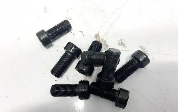 Nissan Primera Nuts/bolts 