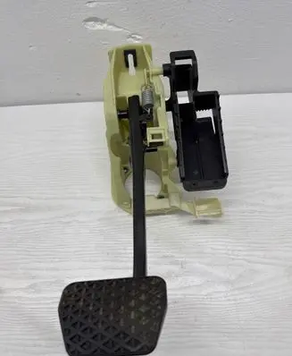 BMW 5 F10 F11 Brake pedal 6782666