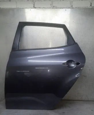 KIA Venga Rear door