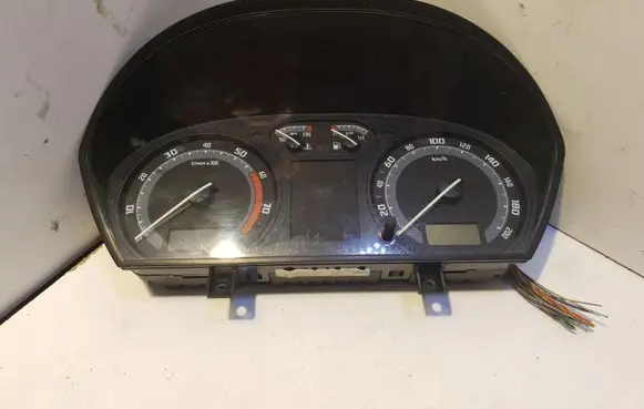 Skoda Fabia Mk1 (6Y) Speedometer (instrument cluster) 6Y0920863M 110080252030