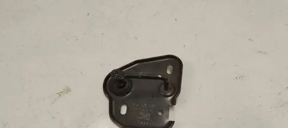 Audi A1 Engine bonnet/hood lock/latch loop/hook 82a823185