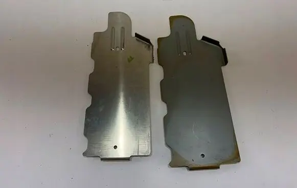 Tesla Model 3 Headlight/headlamp mounting bracket 1127904S0A