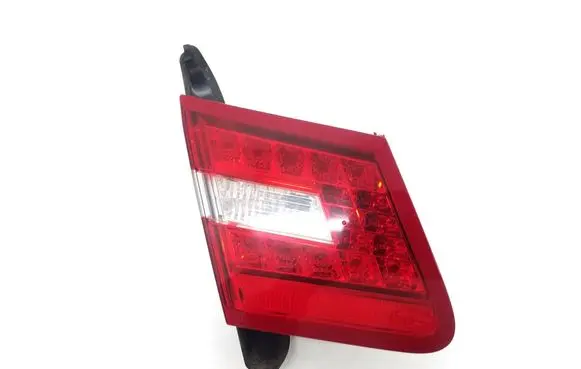 Mercedes-Benz E C207 W207 Tailgate rear/tail lights A2078200364