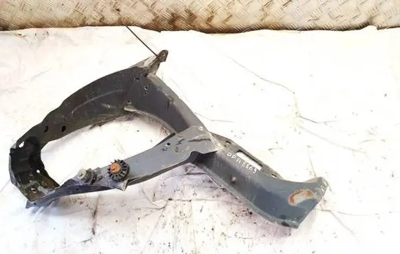 Mercedes-Benz ML W164 Radiator support slam panel