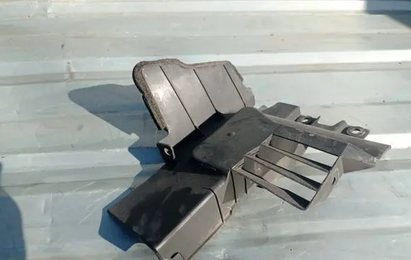 Nissan Qashqai Radiator trim 62822BR30A