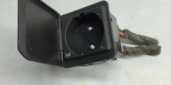 Opel Insignia A 12 V Socket (rear) 13280254 544970085 TLG0254TA19019588