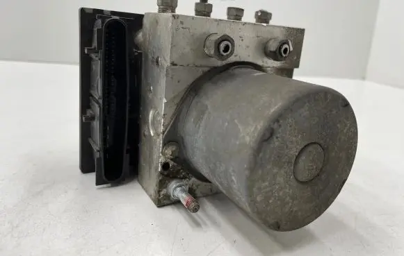 Toyota Avensis T270 ABS Pump 4454005070 0265235405 08111780419