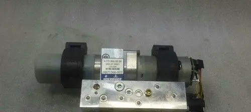 Mercedes-Benz SLK R172 Convertible roof hydraulic pump A1728050024