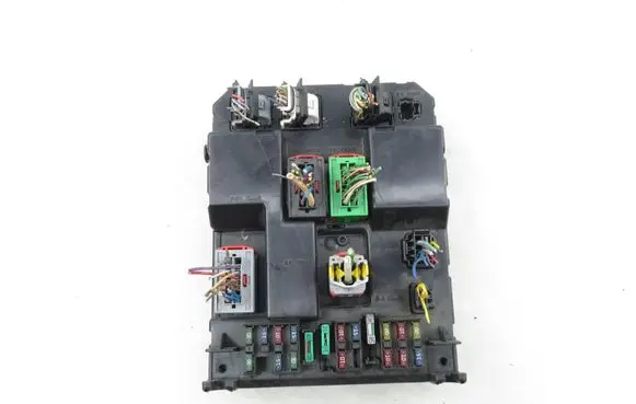 Peugeot 307 Central body control module 9651196880 9651197580