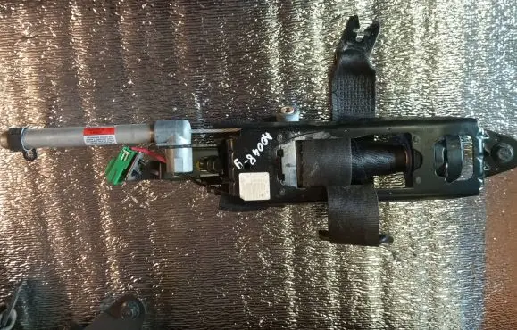Volvo XC60 Front seatbelt 6152755ROB 341982 090280175