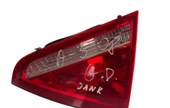 Audi A5 8T 8F Tailgate rear/tail lights 8T0945094 M1484 184B5CHT8
