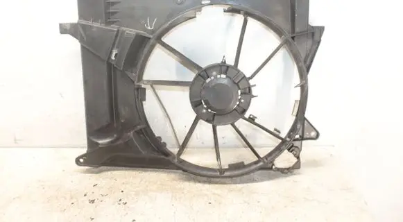 Opel Mokka X Radiator cooling fan shroud F00S3D2029 623541 42453488