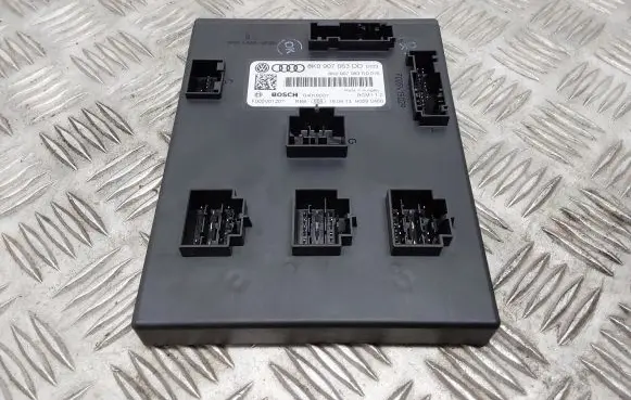 Audi A4 S4 B8 8K Comfort/convenience module 8K0907063DD