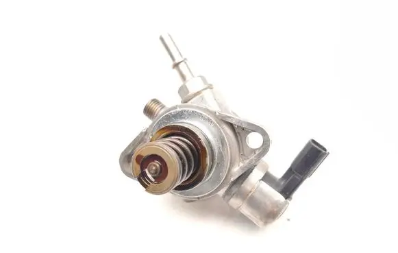 Nissan Qashqai Fuel injection high pressure pump 166307214R H8201437992