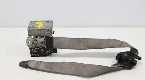 Mercedes-Benz S W220 Front seatbelt 2018680222 E10402276