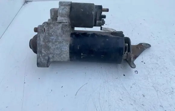 Volvo V70 Starter motor 0001108167