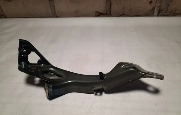 Audi A6 S6 C7 4G Fender mounting bracket 4G0821136A 4G0805816