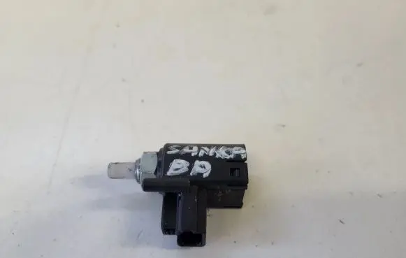 Clutch pedal sensor