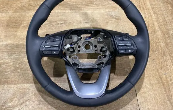 Hyundai Kona I Steering wheel 56130J9000