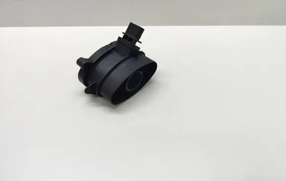 BMW 5 E60 E61 Mass air flow meter 7788744 77887440 13627788744