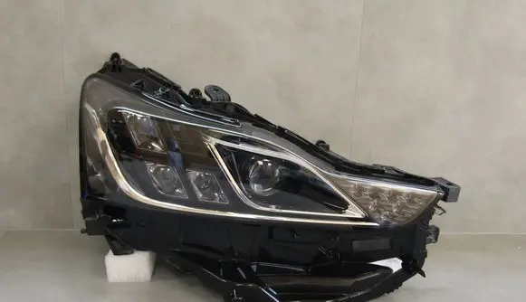 Lexus IS III XE30 Headlight/headlamp LEXUSIS3IIILIFT