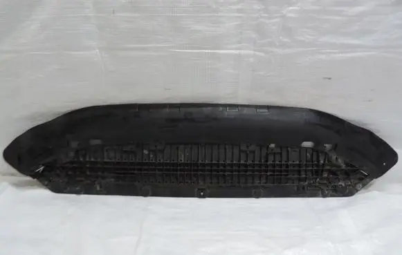Audi A4 S4 B9 8W Engine splash shield/under tray 8W0807611F