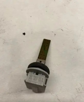 Skoda Octavia Mk2 (1Z) Oil temperature sensor 3D0907543A