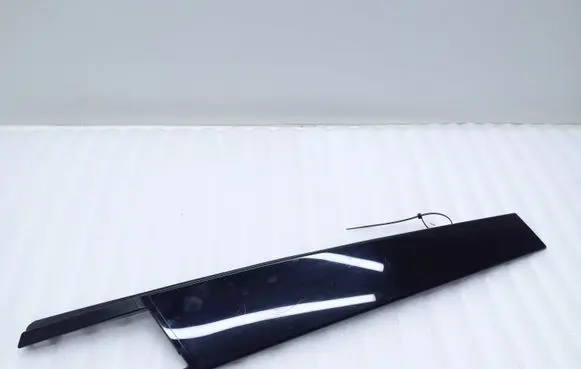BMW 2 F45 Front door glass trim molding 7373921