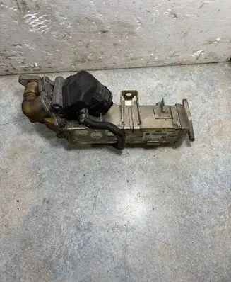 BMW X5 F15 EGR valve cooler 8476993