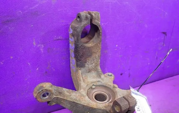 Ford Mondeo Mk III Front wheel hub spindle knuckle