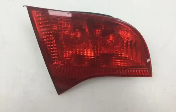 Tailgate rear/tail lights