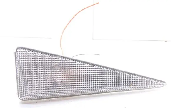 Renault Megane II Front fender indicator light 8200027150