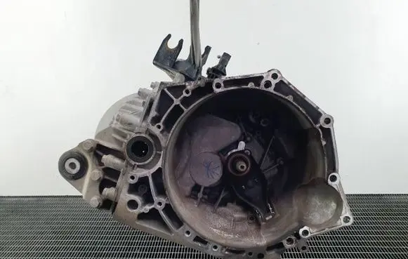 Opel Movano C Manual 5 speed gearbox 