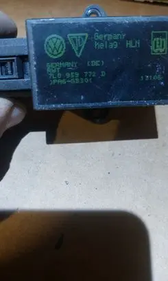 Volkswagen Touareg I Seat heating relay 7L0959772D