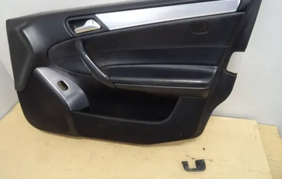 Mercedes-Benz C W203 Front door card panel trim