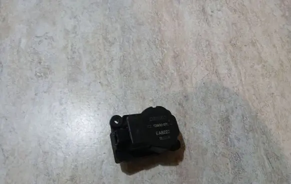 BMW 3 E90 E91 Air flap motor/actuator EAB222