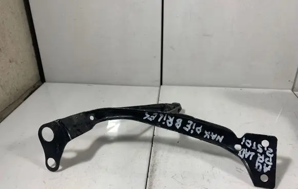 Audi A4 S4 B7 8E 8H Radiator support slam panel bracket 8E0805538