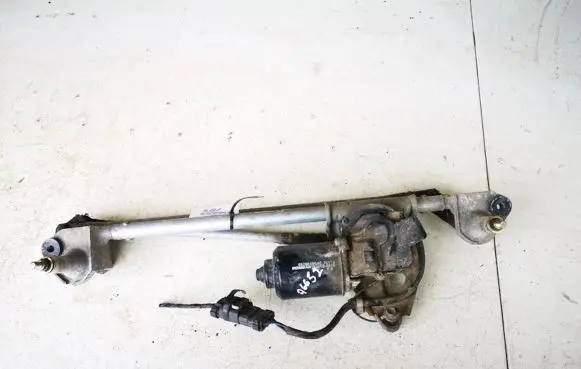 Chrysler Neon I Front wiper linkage and motor