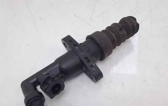 Mini One - Cooper R50 - 53 Clutch master cylinder KN2303241 1003