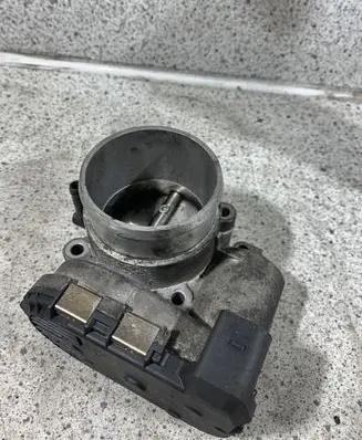 Audi TT Mk1 Throttle valve 06A133062C