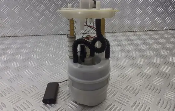 Opel Corsa D Mechanical fuel pump 0580316136