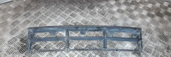 BMW 5 E39 Front bumper lower grill 82356719