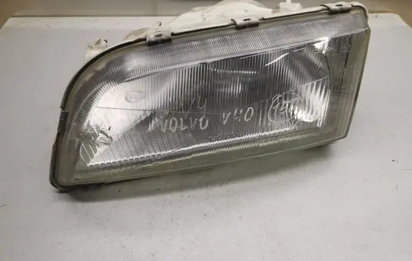 Volvo S40, V40 Headlight/headlamp