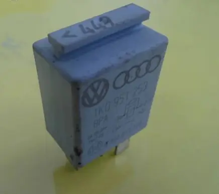 Volkswagen PASSAT B6 Other relay 1K0951253 0332011100