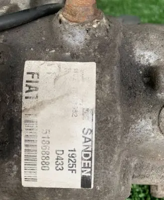 Fiat Doblo Air conditioning (A/C) compressor (pump) 51868880