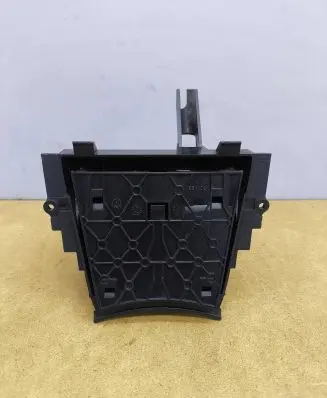 Mercedes-Benz E W211 Ashtray (rear) A2116800350