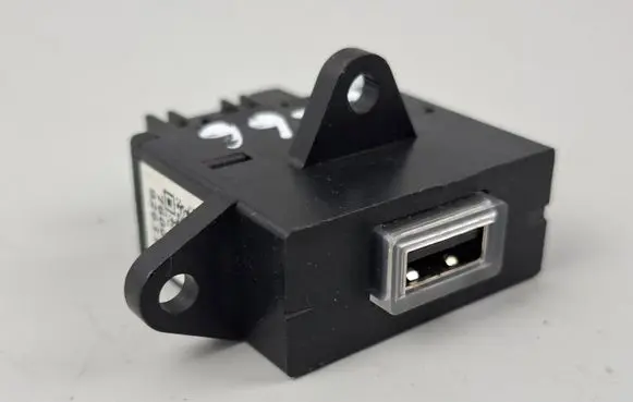 Alfa Romeo Stelvio USB socket connector 00505493820 03270 16949A0
