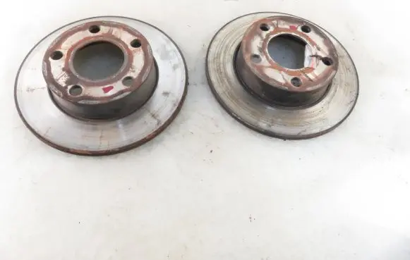 Volkswagen PASSAT B5.5 Rear brake disc