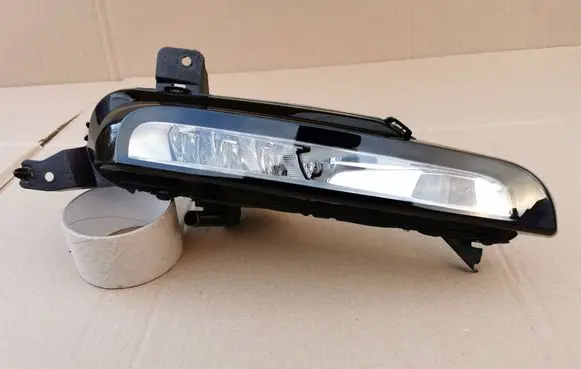 Land Rover Range Rover Evoque L538 Rear fog light GJ32-15200-AA-BAX GJ32-15200-AA