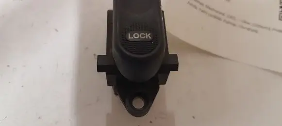 Chrysler PT Cruiser Central locking switch button 04671623AA